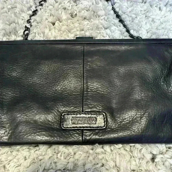 Kenneth Cole reaction leather purse - Picture 2 of 6